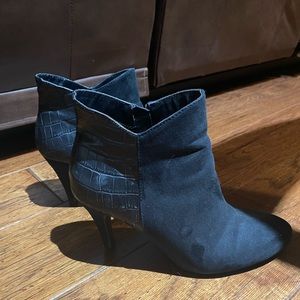 Express Black Heel Boots
